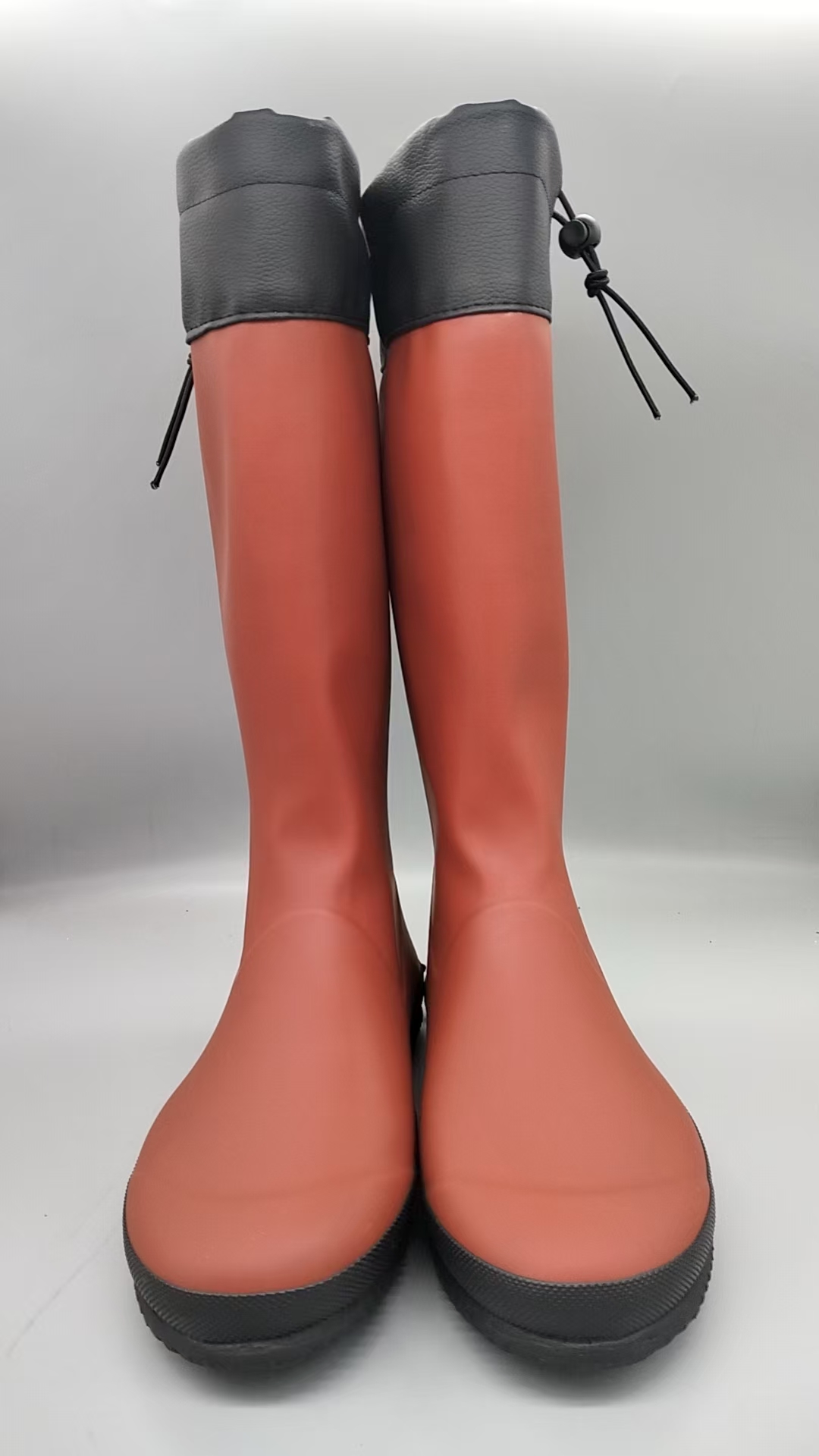 Takalman ruwan sama na mata masu salo na latex